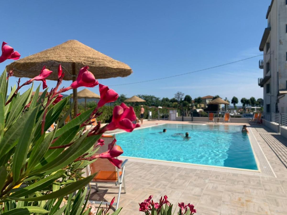 Hotel Letizia فولّونيكا المظهر الخارجي الصورة