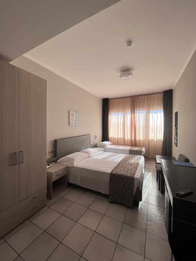 Hotel Letizia فولّونيكا المظهر الخارجي الصورة